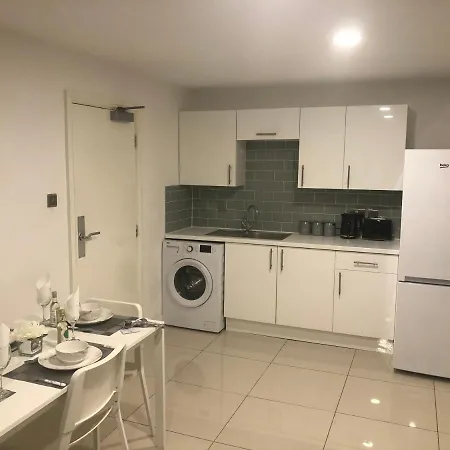 Clarendon Samara En Suites Luxury Apartment Leeds (West Yorkshire)